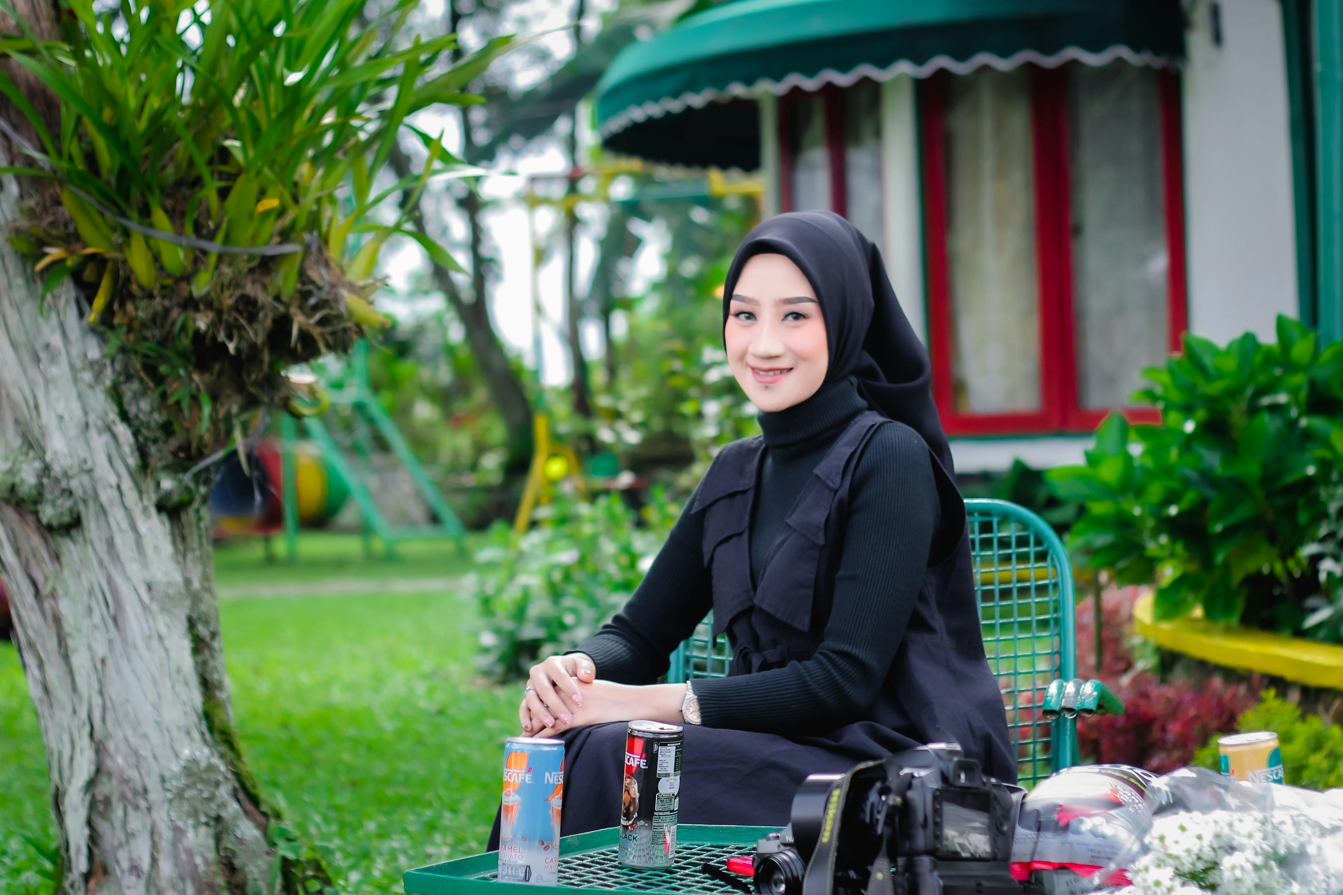 短剧《咖啡馆的预言》海报