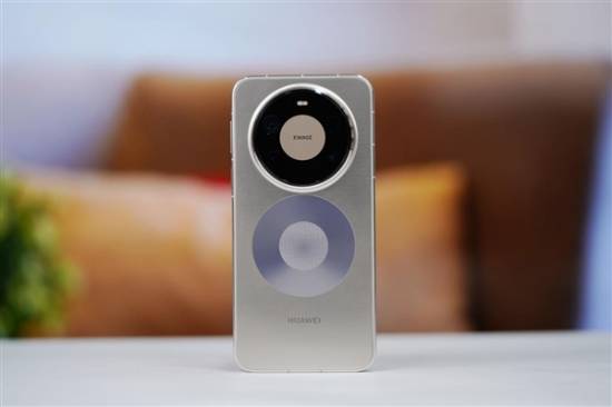 7999起!华为Mate 80 Pro Max开放购买：4.15前发货