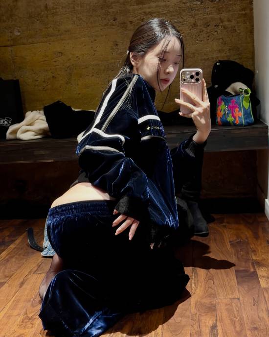 《剑星》申才恩新照