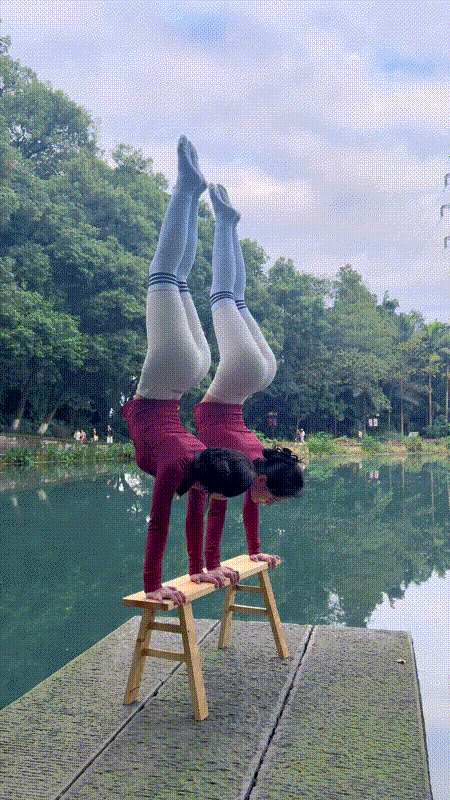 水下骑比基尼是什么操作？纯欲美女天花板的动态图