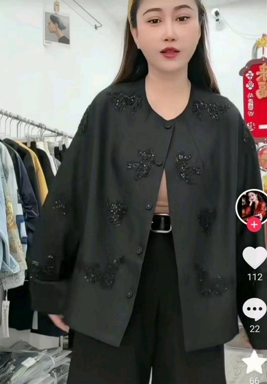 39岁网红“王炸姐”直播时去世 一直在喊打120