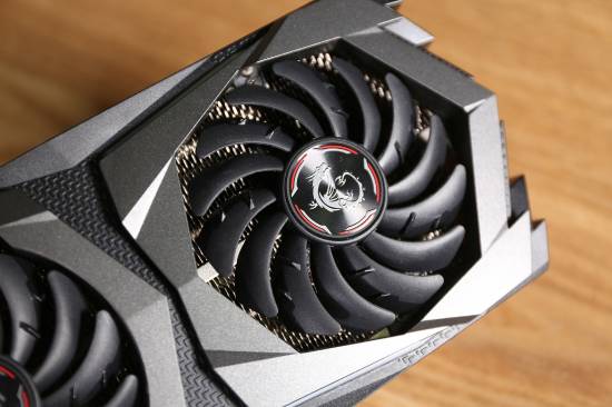 内存成本失控！微星喊话最严峻一年:产品大幅调价30%