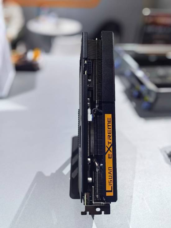 砺算科技首款国产显卡现场体验！《赛博朋克2077》相当流畅