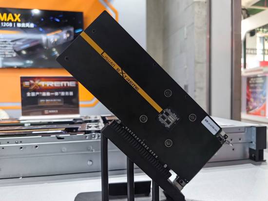 砺算科技首款国产显卡现场体验！《赛博朋克2077》相当流畅