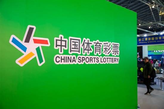 爸爸买彩票中748万不告诉孩子 网友：全国都知道了